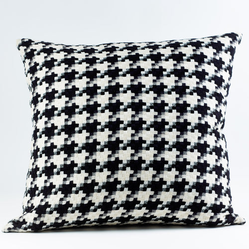Product with title Le-Chic-Pillow - PWLC2020-IVO-BLK