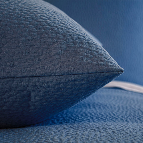 Product with title Bubble Coverlet Set YSETCOBUK-NAV